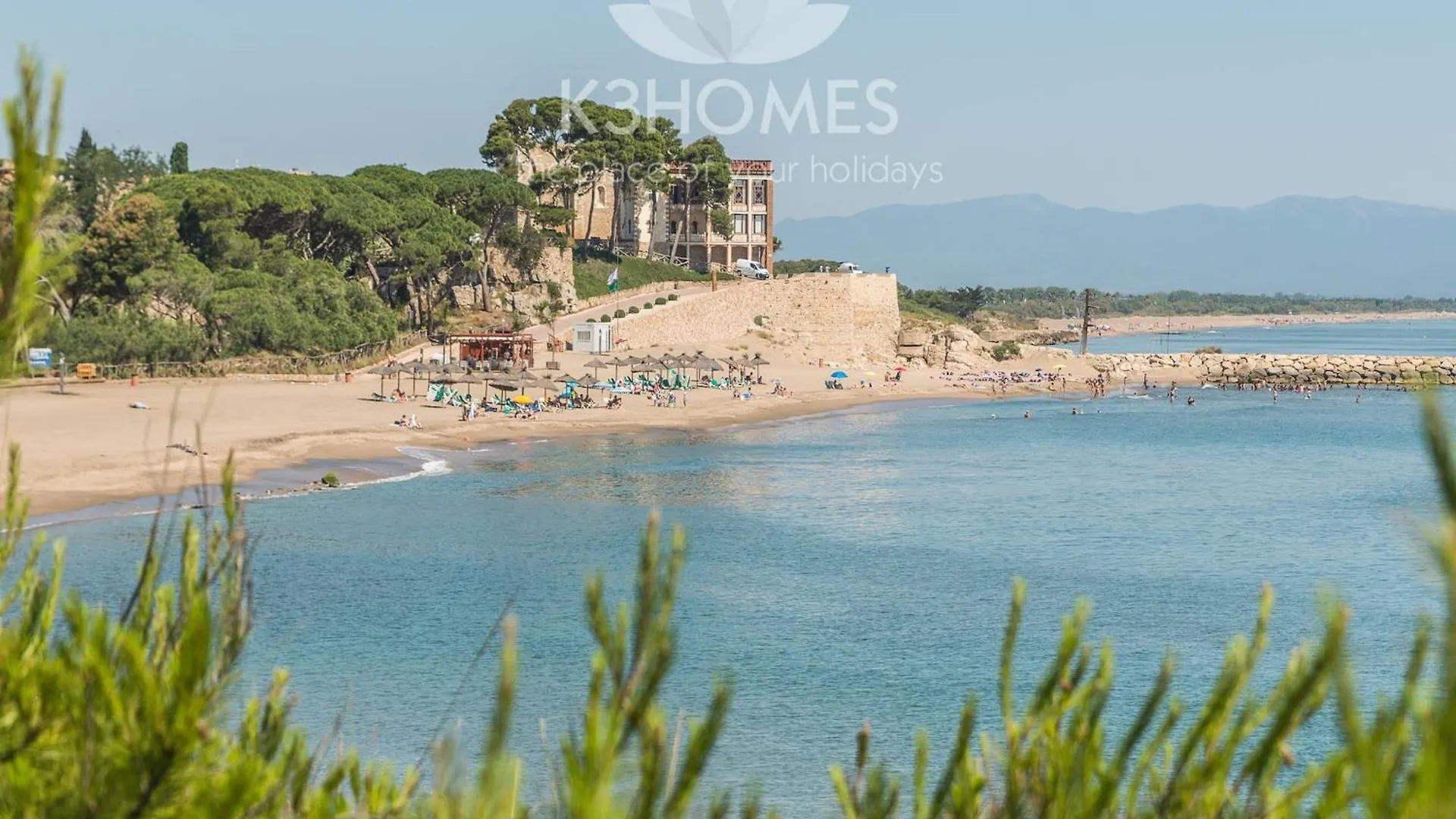 Beautiful Villa Near Montgri Natural Park L'Escala